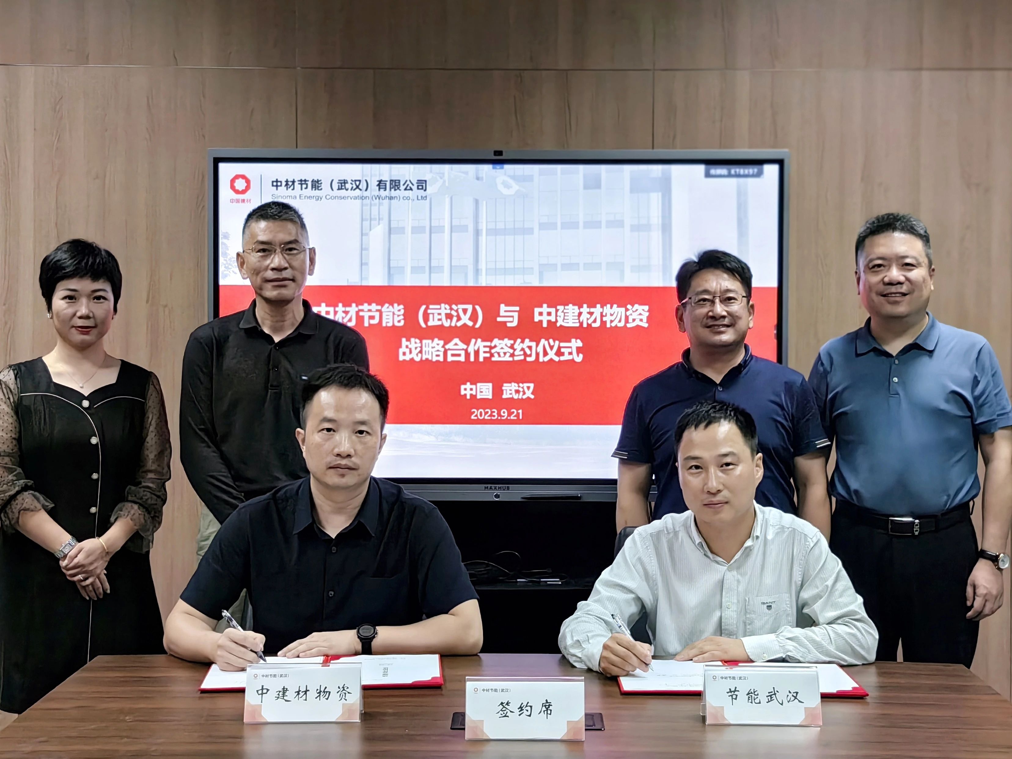 37642a828b9bd22bf6e6b3a383a1a68b.jpg 37642a828b9bd22bf6e6b3a383a1a68b.jpg